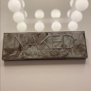 Urban Decay Smoky Palette